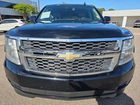 Used 2016 Chevrolet Tahoe LT w/ Luxury Package RWD image 3