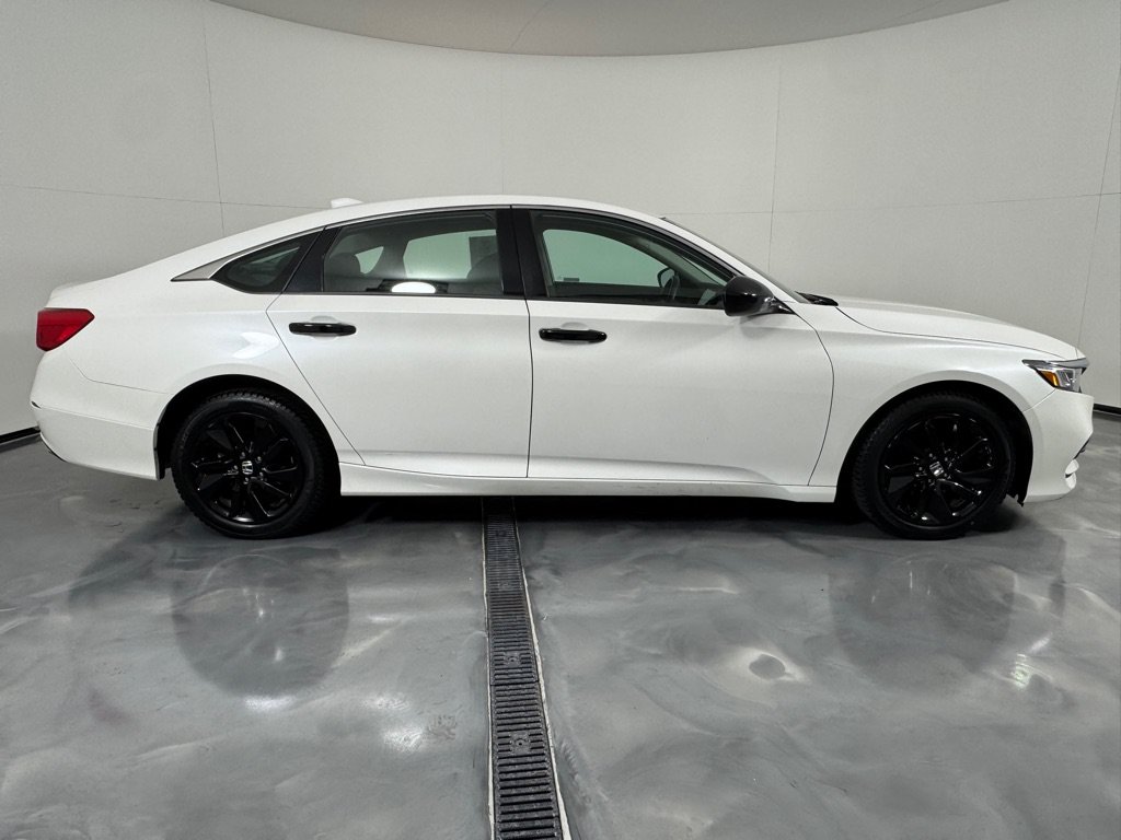 Used 2018 Honda Accord LX image 4