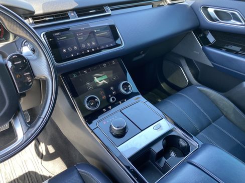 Used 2019 Land Rover Range Rover Velar R-Dynamic SE AWD/4WD image 11