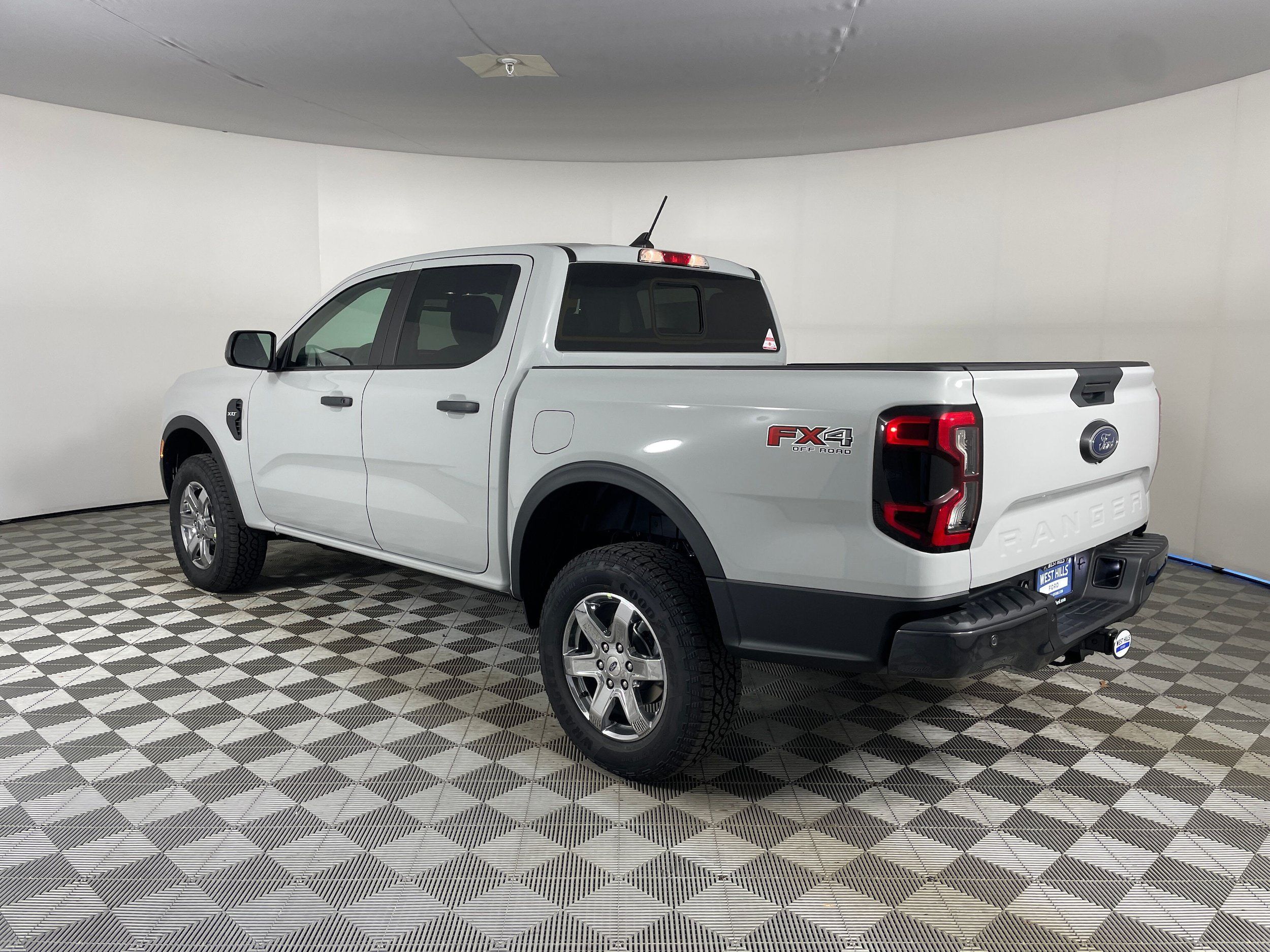 New 2026 Ford Ranger XLT w/ FX4 Off-Road Package AWD/4WD image 8