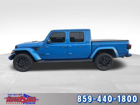 Used 2023 Jeep Gladiator Overland image 2
