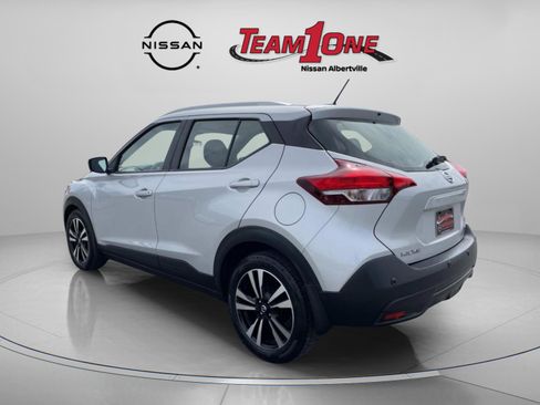 Used 2020 Nissan Kicks SV FWD image 6