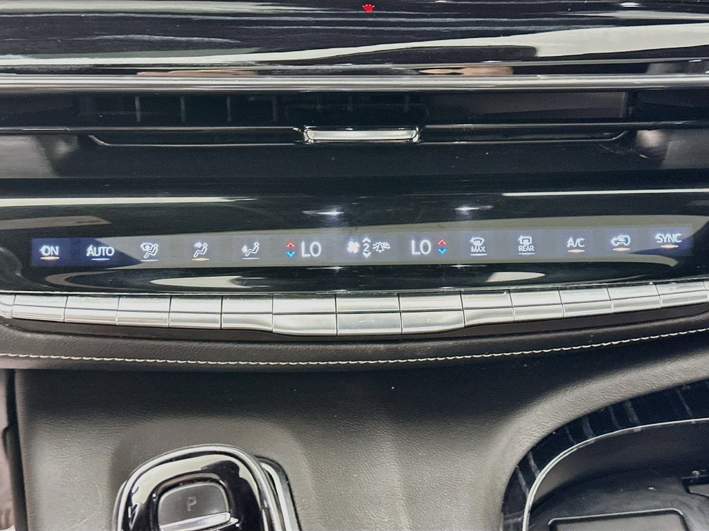 Used 2021 Cadillac Escalade Sport w/ Driver Assist Tech Package AWD/4WD image 20