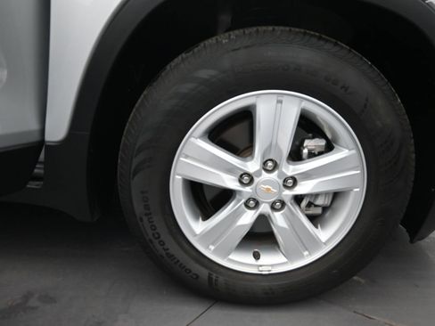 Used 2022 Chevrolet Trax LT w/ LT Convenience Package image 28