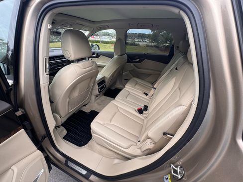 Used 2018 Audi Q7 3.0T Prestige image 24