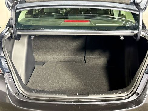 Used 2017 Toyota Yaris iA image 21