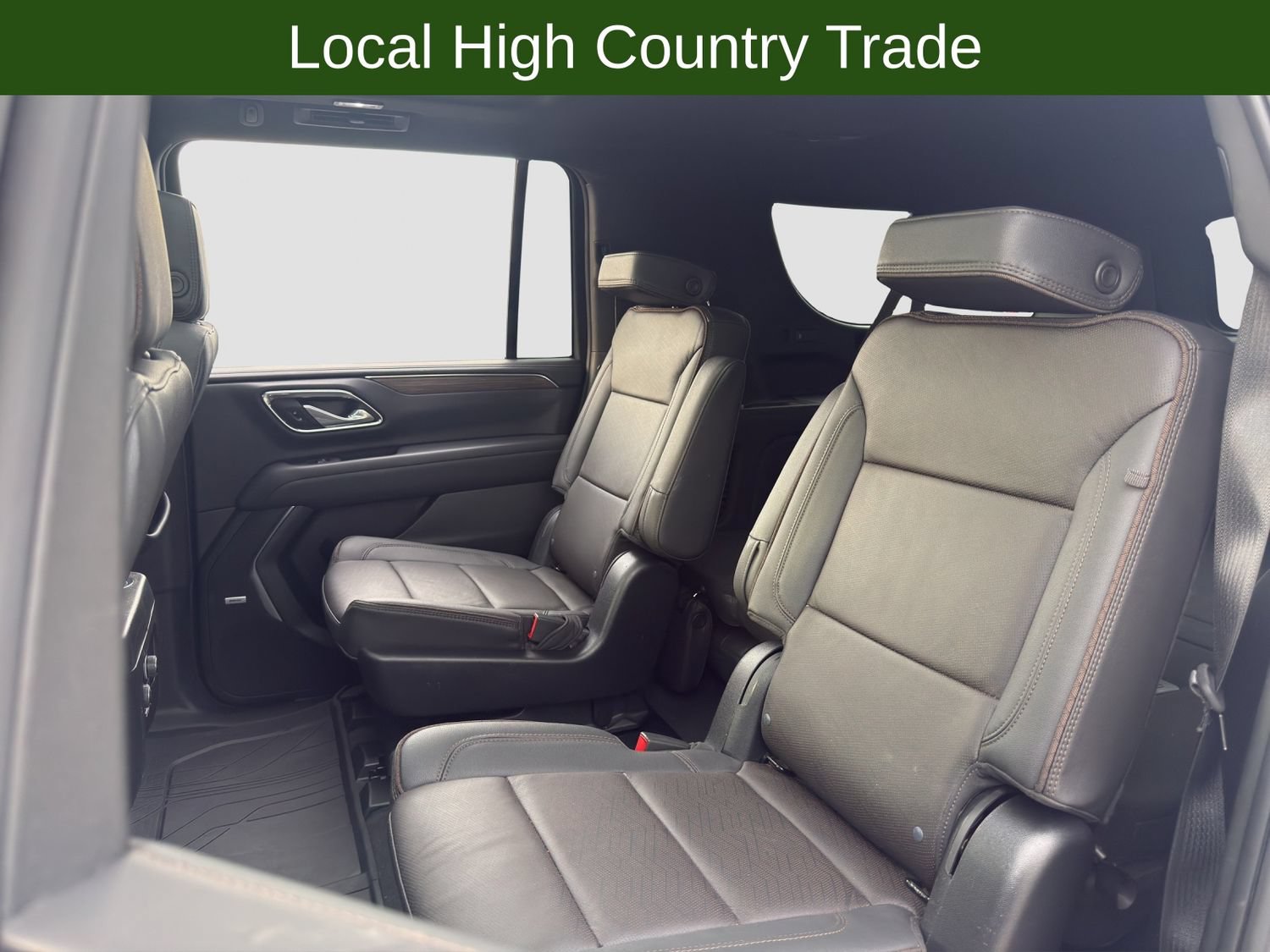 Used 2023 Chevrolet Suburban High Country AWD/4WD image 12