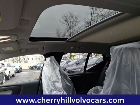 New 2026 Volvo XC40 B5 Ultra w/ Protection Package Premier AWD/4WD image 11