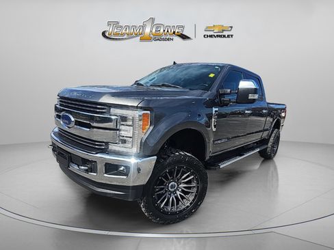 Used 2019 Ford F250 Lariat w/ Lariat Ultimate Package image 4