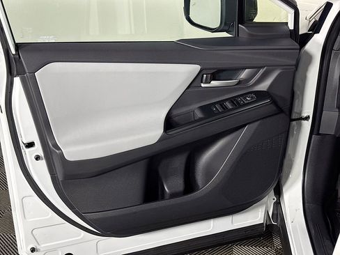 New 2026 Subaru Solterra AWD/4WD image 10