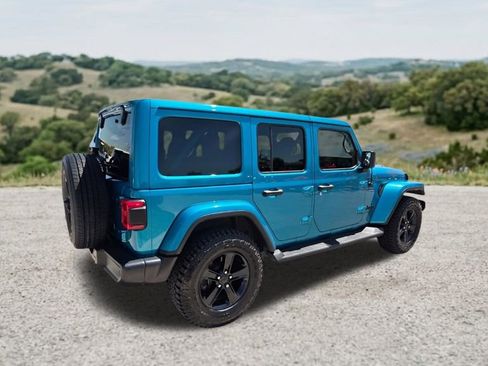 Used 2020 Jeep Wrangler Unlimited Sahara AWD/4WD image 10