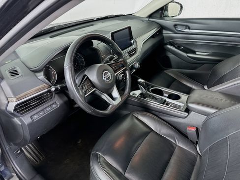 Used 2022 Nissan Altima 2.5 SL FWD image 9