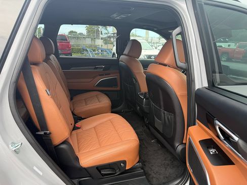 Used 2025 Kia Telluride EX X-Line AWD/4WD image 15