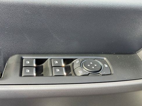 Used 2025 Ford F250 XLT image 11