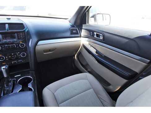Used 2016 Ford Explorer 4WD image 10