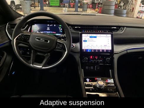 New 2025 Jeep Grand Cherokee Overland w/ Luxury Tech Group IV image 8