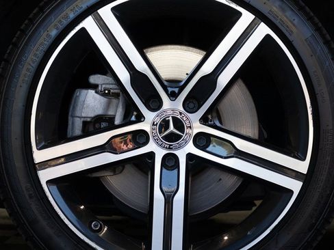 Used 2023 Mercedes-Benz CLA 250 image 10