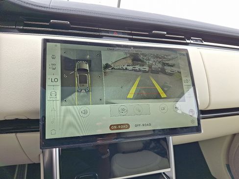 New 2025 Land Rover Range Rover SE image 15