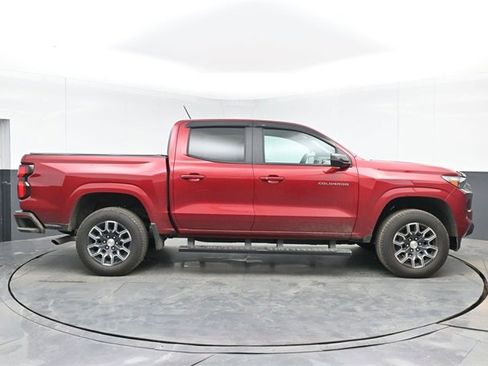 Used 2024 Chevrolet Colorado LT w/ LT Convenience Package III image 15