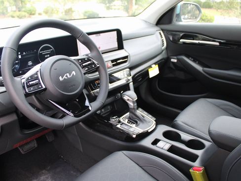 New 2026 Kia Seltos SX w/ SX Sunroof Package image 21