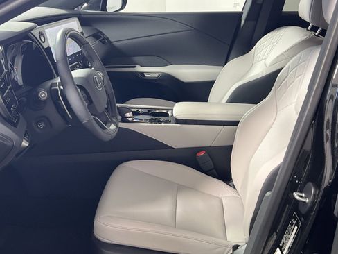 Used 2024 Lexus RX 350 Premium w/ Accessory Package (Z1) image 13