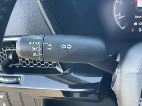 Used 2024 Honda CR-V EX-L image 17