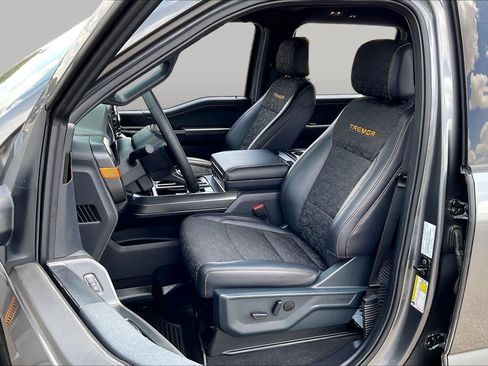 Used 2025 Ford F150 Tremor w/ Mobile Office Package AWD/4WD image 8