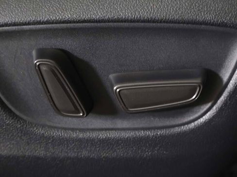 Used 2023 Toyota Sienna XLE w/ XLE Plus Package image 35