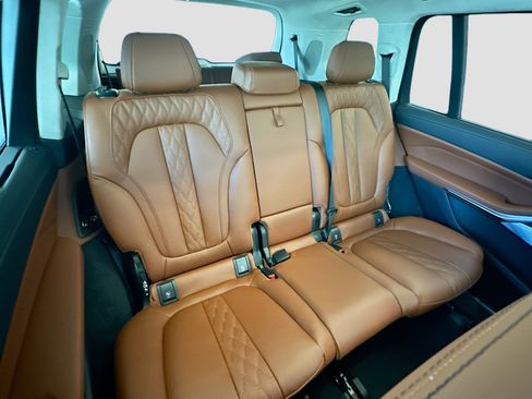 New 2026 BMW X7 M60i image 20