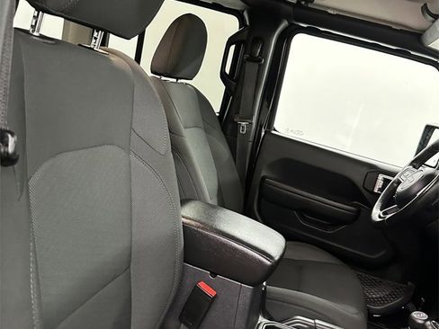 Used 2022 Jeep Wrangler Unlimited Willys image 43