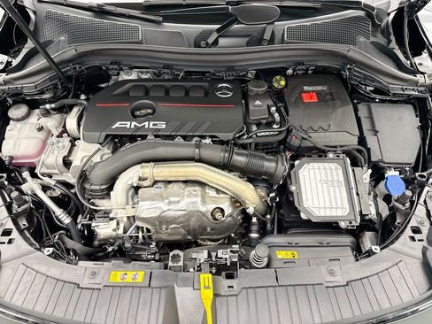 New 2026 Mercedes-Benz GLA 35 AMG 4MATIC image 28