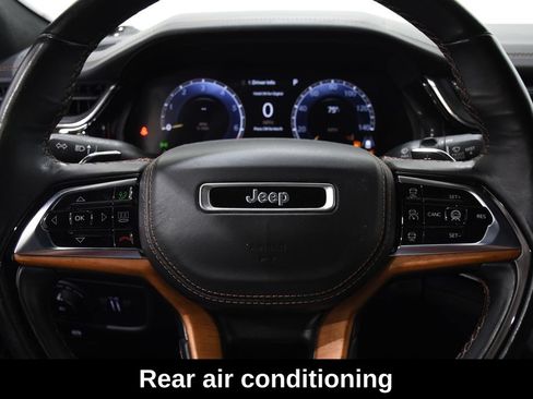 Used 2023 Jeep Grand Cherokee L Summit AWD/4WD image 15