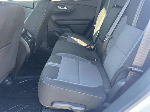 Used 2025 Chevrolet Blazer LT w/ Convenience Package FWD image 13
