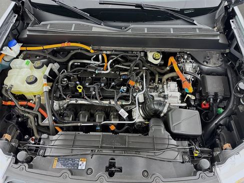 Used 2024 Ford Maverick XLT FWD image 28