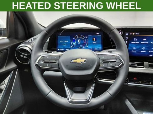 Used 2026 Chevrolet Equinox LT AWD/4WD image 5
