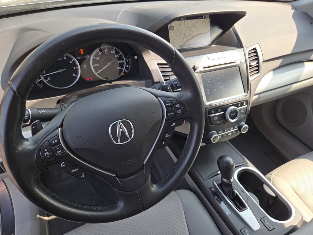 Used 2017 Acura RDX w/ Technology Package AWD/4WD image 32