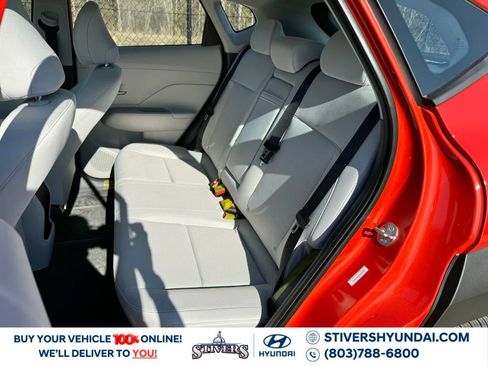 Certified 2025 Hyundai Kona SE image 17