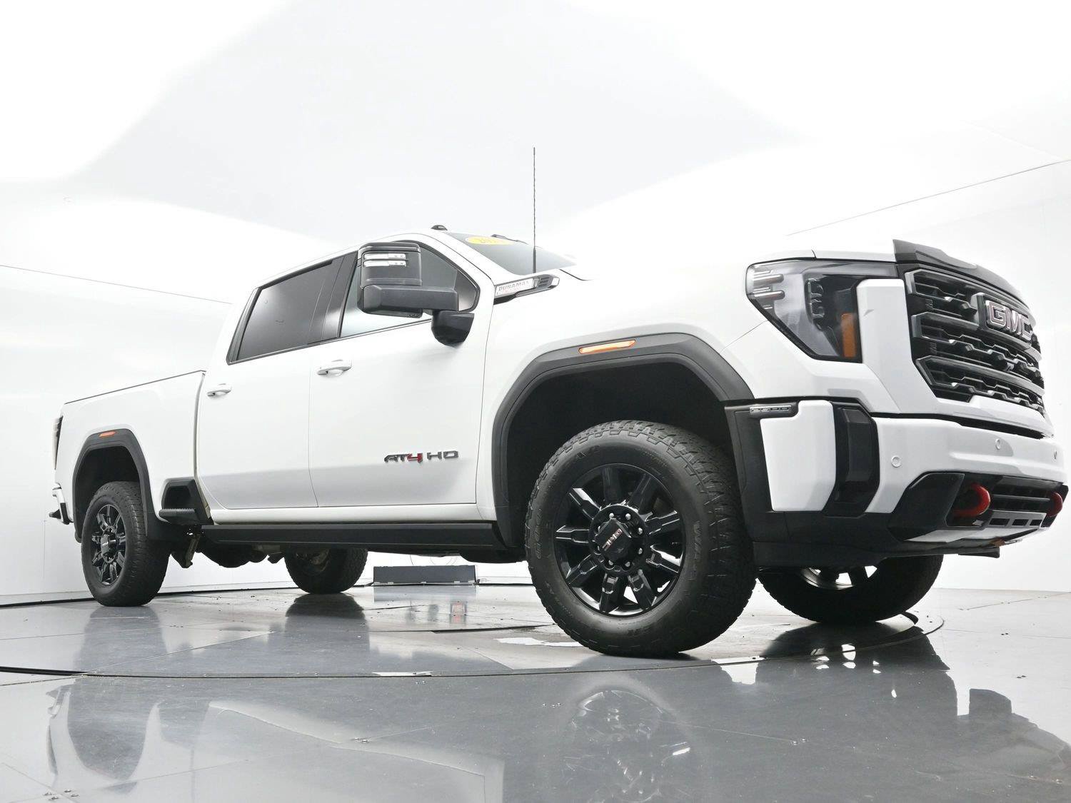 Used 2024 GMC Sierra 2500 AT4 w/ AT4 Premium Plus Package AWD/4WD image 49