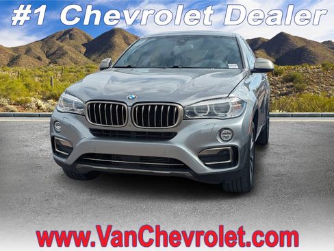 Used 2017 BMW X6 sDrive35i image 1
