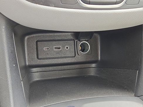 Used 2024 Chevrolet Equinox LS image 31