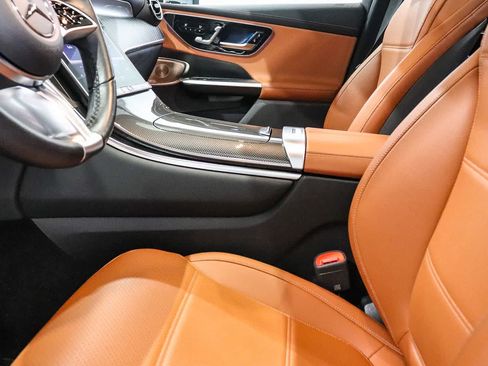 Used 2023 Mercedes-Benz GLC 300 image 18