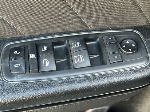 Used 2020 Dodge Charger SXT w/ Blacktop Package image 12