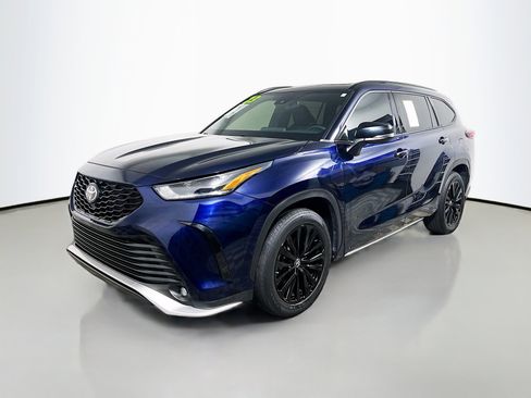 Used 2023 Toyota Highlander XSE image 10