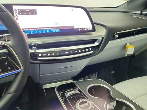 Used 2024 Cadillac Lyriq Sport image 45