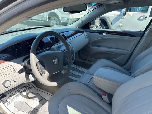 Used 2011 Buick Lucerne CXL image 15