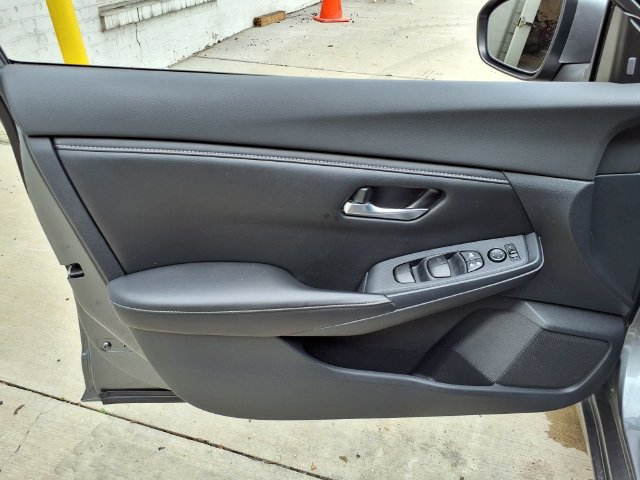 Used 2020 Nissan Sentra S FWD image 12