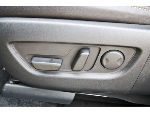 Used 2025 MAZDA CX-90 3.3 Turbo w/ Select Package image 29