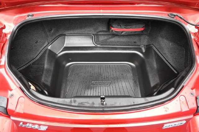 Used 2016 MAZDA MX-5 Miata Grand Touring RWD image 14