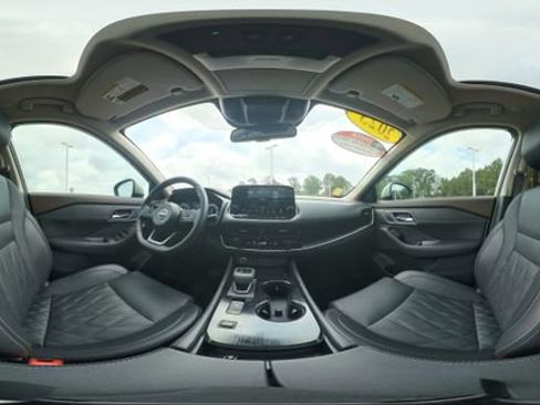 Used 2023 Nissan Rogue Platinum w/ Platinum Premium Package FWD image 22