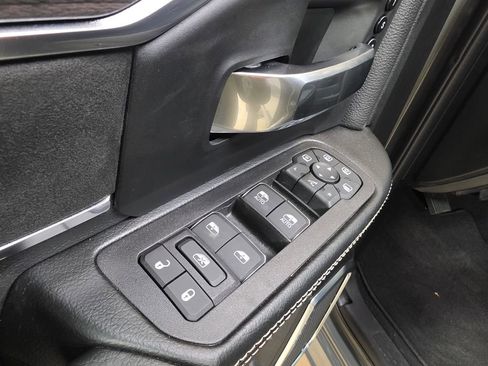 New 2026 RAM 2500 Laramie w/ Night Edition AWD/4WD image 15